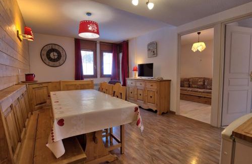 Flumet Apartment | Appartement 6 pers, piscine, parking, pied des pistes, Flumet - FR-1-505-88