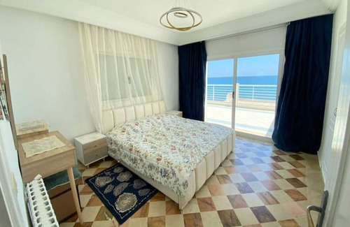 Jemmal Apartment | Appartement au Bord de la mer Avec Terrasse