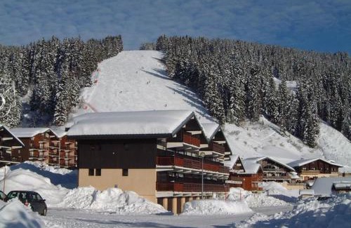 Les Saisies Apartment | Appartement aux Saisies, 5 pers, 2 ch, balcon, TV, cuisine équipée - FR-1-293-205
