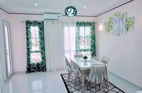 Pointe-Noire Apartment | Appartement avec vue sur mer