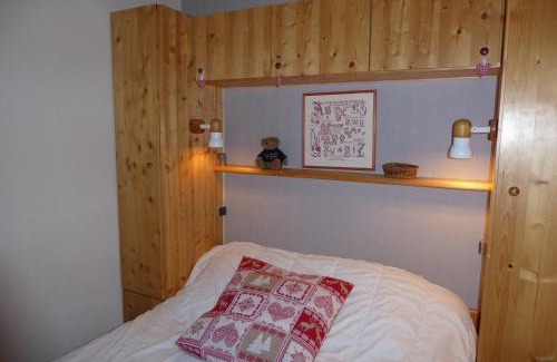 Pralognan-la-Vanoise Apartment | Appartement cosy avec grand balcon plein sud en centre-ville, proche commerces et téléphérique - FR-1-464-52