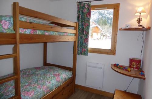 Pralognan-la-Vanoise Apartment | Appartement Confortable au Centre de Pralognan-la-Vanoise, Proche Téléphérique et Commerces - FR-1-464-107