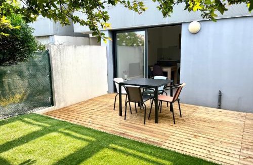 Aytre Apartment | Appartement calme avec exterieur