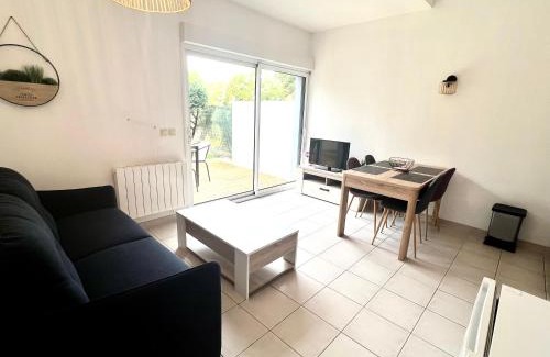 Aytre Apartment | Appartement calme avec exterieur
