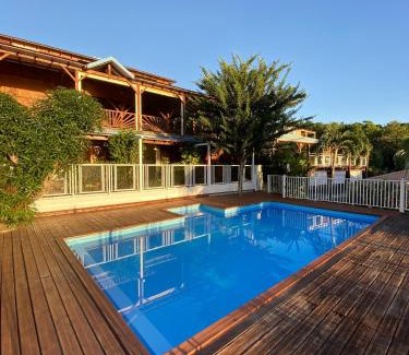 Pointe-Noire Apartment | Appartement charmant à Pointe-Noire, vue mer, 51 m², piscine