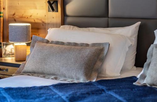 Val-d'Isere Apartment | Appartement contemporain près des pistes à Val d'Isère, 4 chambres, cheminée, parking inclus - FR-1-567-14