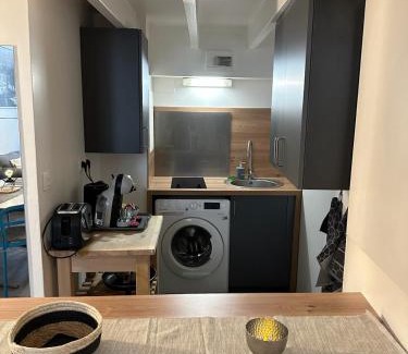 Quartier Vieux Marche-Cathedrale Apartment | Appartement dans ancien Hôtel historique