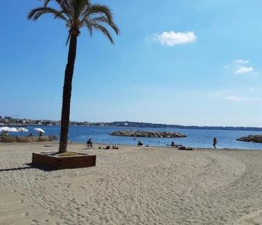 Golfe Juan Apartment | Appartement de charme à 2 min de la plage