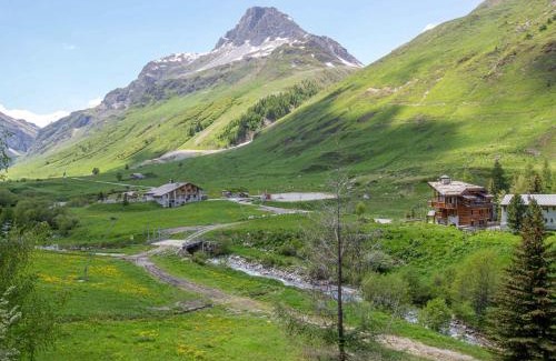 Val-d'Isere Apartment | Appartement de standing 75m² avec Wifi, cheminée, balcon et garage - Val d’Isère (Le Praz) - FR-1-694-359