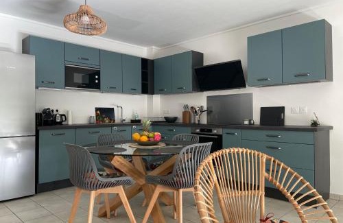 Centre-Ville Apartment | Appartement lumineux rénové à neuf