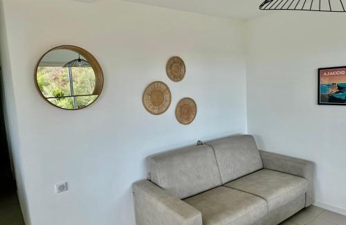 Sari-Solenzara Apartment | Appartement Mare è Machja vue mer