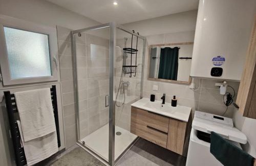 Lettret Apartment | Appartement moderne en rez de jardin - La Cascade