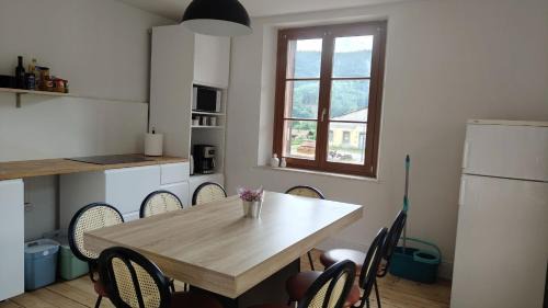 Bussang Apartment | Appartement rénové vue montagne à Bussang centre