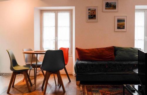 Le Palais Apartment | Appartement refait à neuf, cœur de ville, proche plage, animaux acceptés - FR-1-418-230