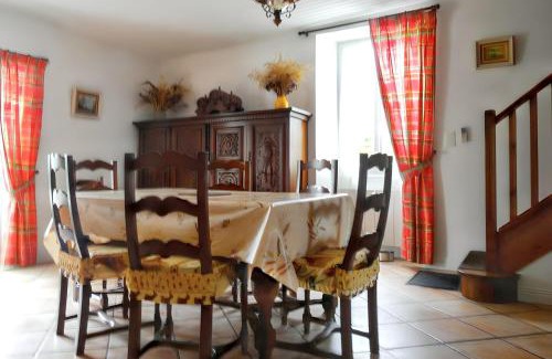 La Taillee Apartment | Appartement spacieux à La Taillée avec jardin et vélos