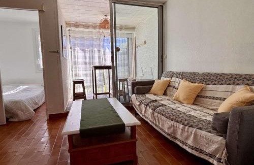 Argeles Plage Apartment | Appartement Studio cabine 4 couchages ARGELES SUR MER AR020-007