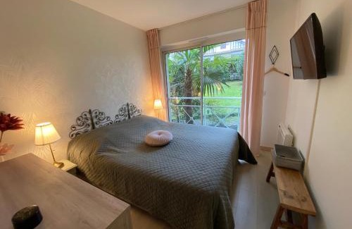 Arcachon Apartment | Appartement T2 en Front de Mer à Arcachon, Accès Direct Plage, Parking, Animaux Admis - FR-1-374-201