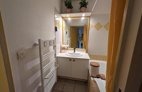 Meze Apartment | Appartement tout confort Résidence piscine 5 minutes de la plage Mèze