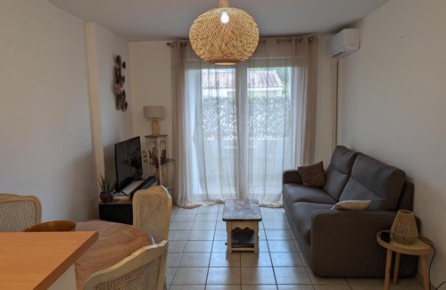 Meze Apartment | Appartement tout confort Résidence piscine 5 minutes de la plage Mèze