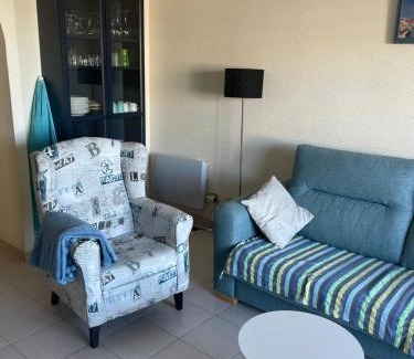 Llanca Apartment | Appartement vue mer 5 minutes à pied de la plage - Draps et serviettes non fournis