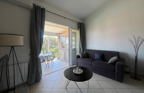 Cogolin Apartment | Appartement vue mer golfe de Saint-Tropez