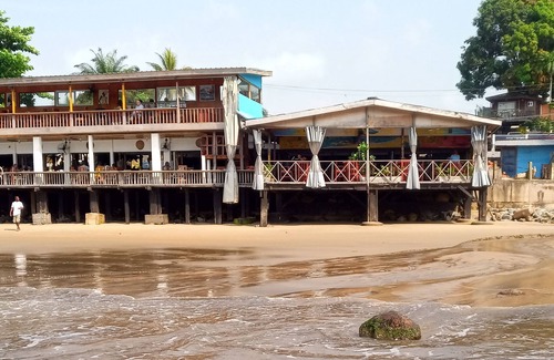 Kribi Apartment | Appartements Premium vue Mer 2 ou 3Ch . 3 Salle Bain Piscine Plage Pt Dej Inclus