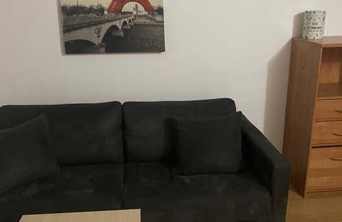 Aubervilliers Apartment | Appt Meuble