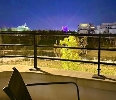 Chessy Apartment | Appt Vue Parc Disneyland-PARIS - Terrasse - Parking Privé