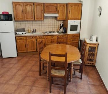 Apt Apartment | Apt capitale du Luberon appartement 3 chambres 4 lits