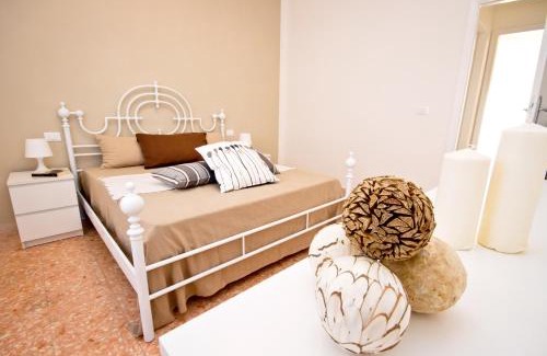 Ex Campo d'Aviazione Apartment | Apt luminoso, spazioso con Aria condiz e bici