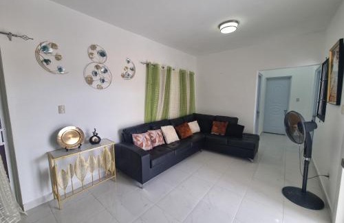 Higuey Apartment | Apt moderno con balcón en área tranquila