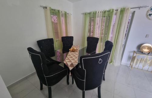 Higuey Apartment | Apt moderno con balcón en área tranquila
