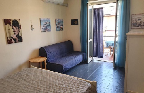 Terracina Apartment | Apt Sonia mare BEACH