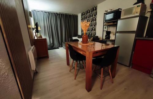 La Mongie Apartment | Apt T2, 34m2, pied de piste, 4 à 6 pers, 1 chambre, parking privé sousterrain