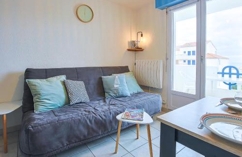 Chateau-d'Olonne Apartment | Apt vue mer - balcon - parking