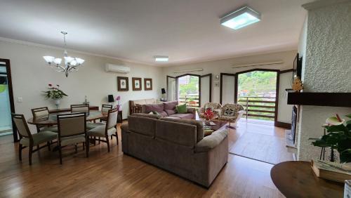 Capivari Apartment | Apto no centro turístico Capivari (150m do Baden)