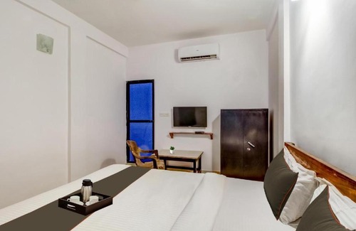 Morjim Hotel | Aqua Wave by YogiTree Hotels