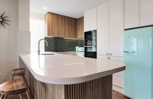 Hawks Nest Apartment | Aquarius Apartment 9