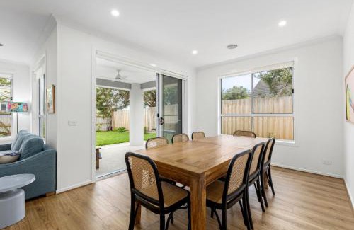 Point Lonsdale House | Arbroath