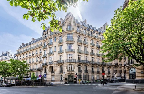 Faubourg-du-Roule Apartment | Arc de Triomphe V - Studio Apartment, Sleeps 2