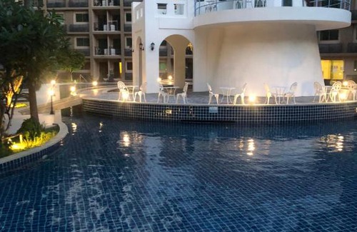 Jomtien Resort | Arcadia Beach Continental (อาคาเดีย บีช คอนติเนนทอล)