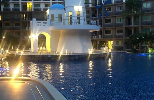 Jomtien Resort | Arcadia Beach Continental (อาคาเดีย บีช คอนติเนนทอล)