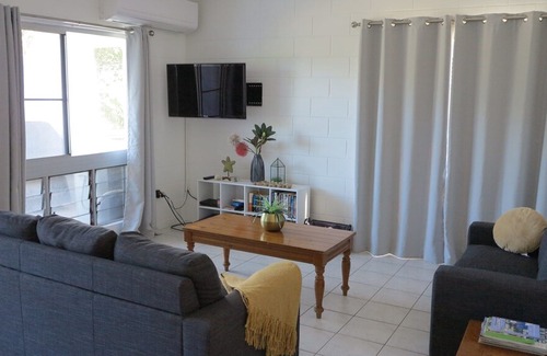 Arcadia House | "ARCADIA BEACH UNIT 4" in Arcadia