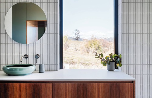 Cygnet House | Architecturally designed home overlooking Port Cygnet and the countryside.