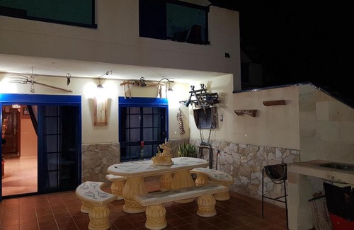 Pajara House | Arena Negra