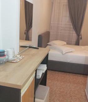 Himare Bed & Breakfast | Areti Rooms Hotel