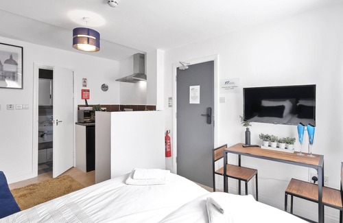 Norwood Green Apartment | Argyll Rooms 2 Self-Contained Studio with En-Suite