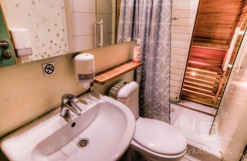 Novi Beograd Hostel | ArkaBarka Floating Hostel