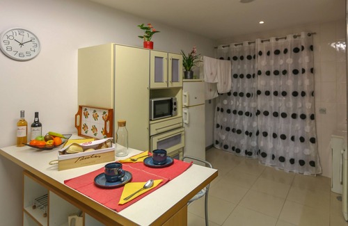 Mozelos Condo | Aromas Flavors Tours Esmoriz Beach