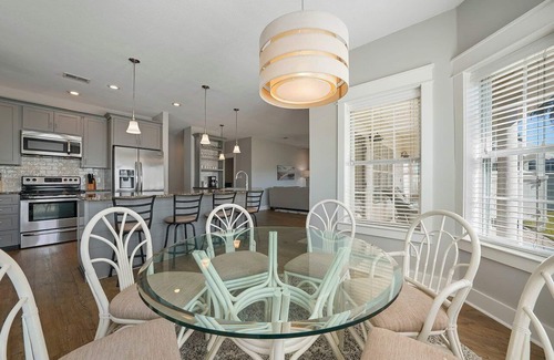 Gulf Pines House | Array of Sunshine - Vacation Home Near the Beach with Private Pool